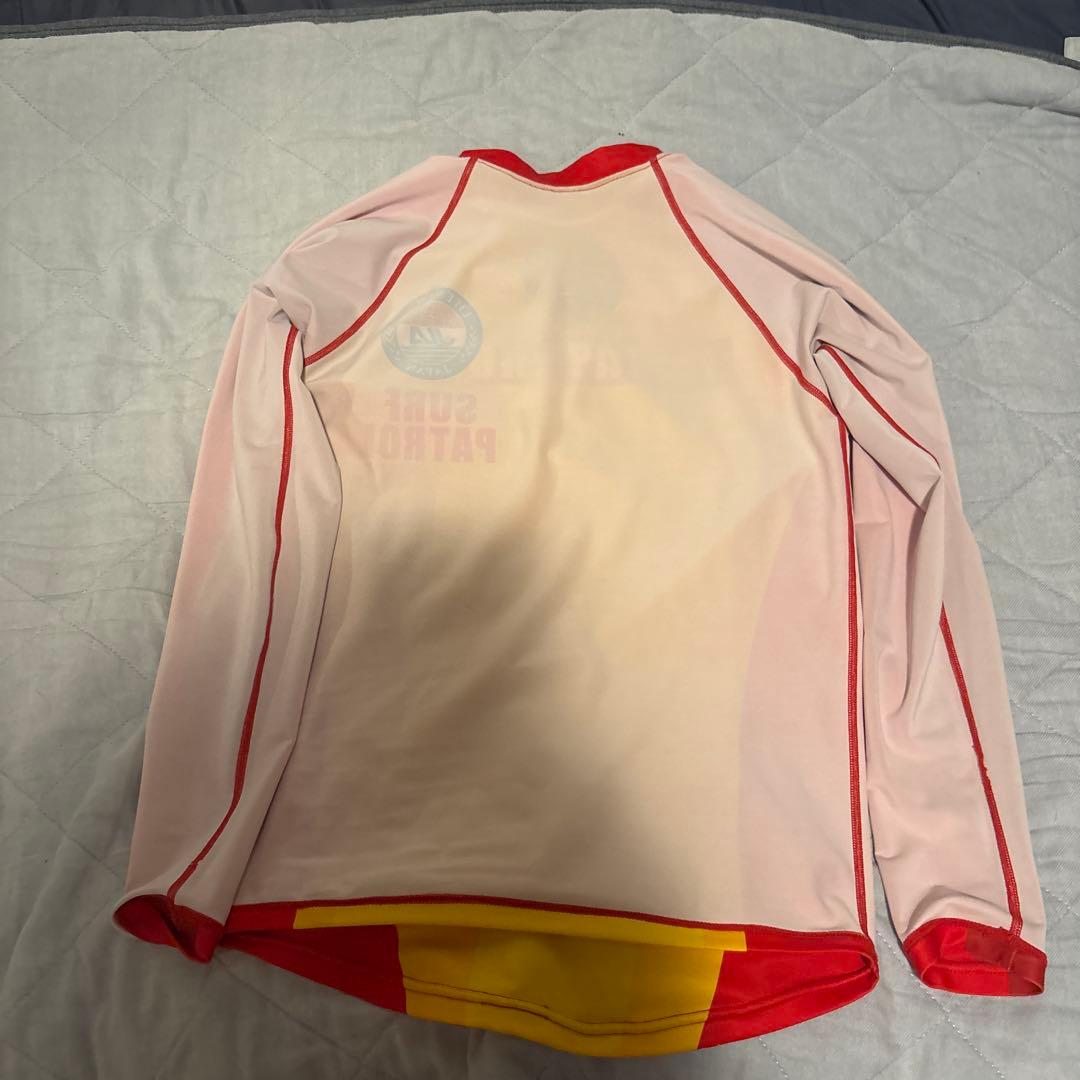 SURF PATROL ラッシュガード 赤/黄と短パンセット