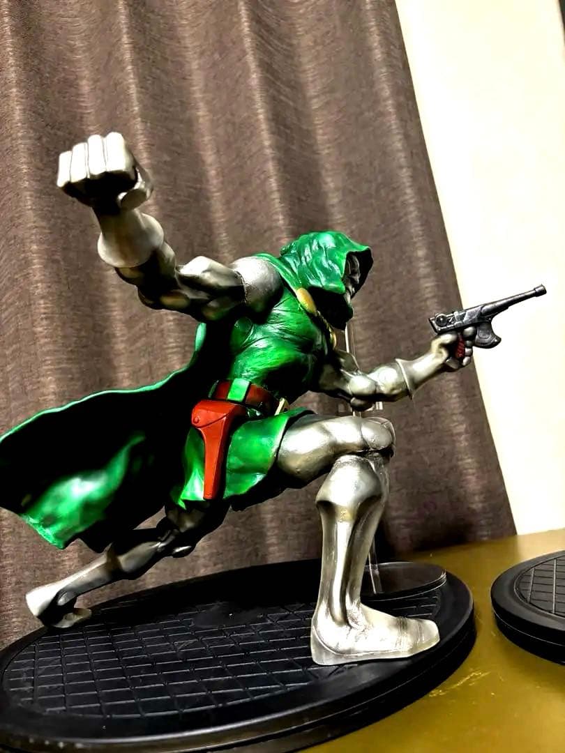 一点物 原作版 ドクター・ドゥーム ガレージキット 塗装済 完成品 フィギュア