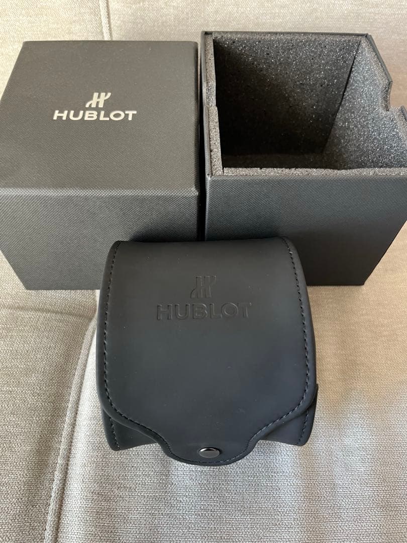 未使用品　HUBLOT クラシックフュージョン　521.NX.1171.RX