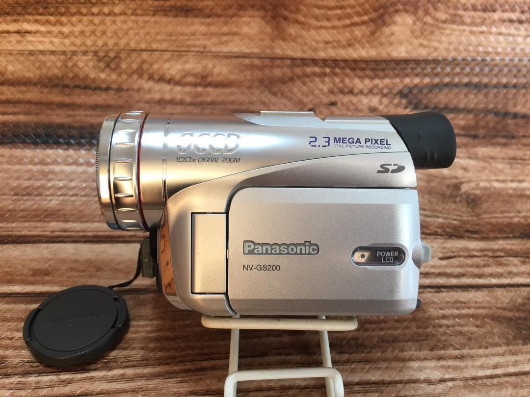 撮影再生ダビングOK　美品　Panasonic　NV-GS200　付属品あり