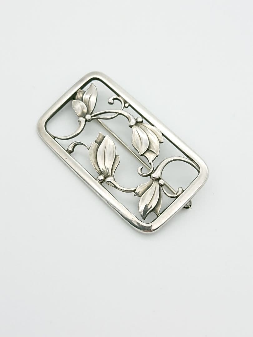 ヴィンテージ   ジョージジェンセン シルバー ブローチ