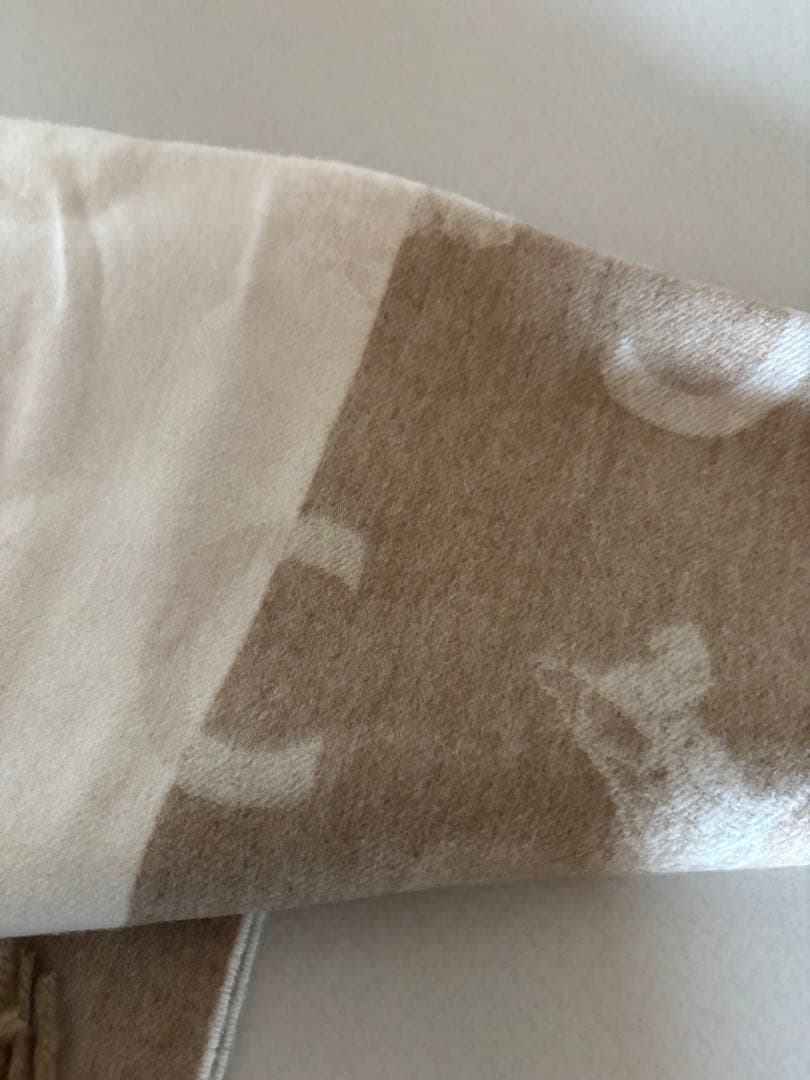 新品未使用セリーヌスカーフ/ウール＆カシミア