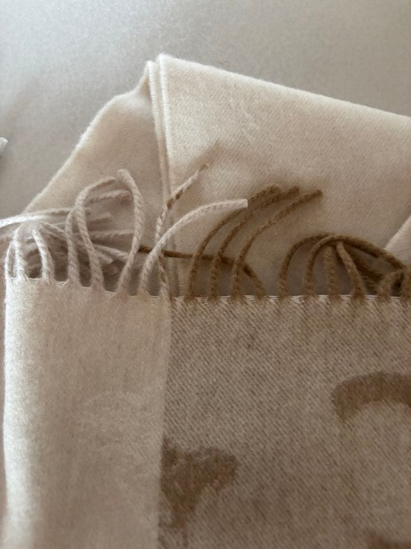 新品未使用セリーヌスカーフ/ウール＆カシミア