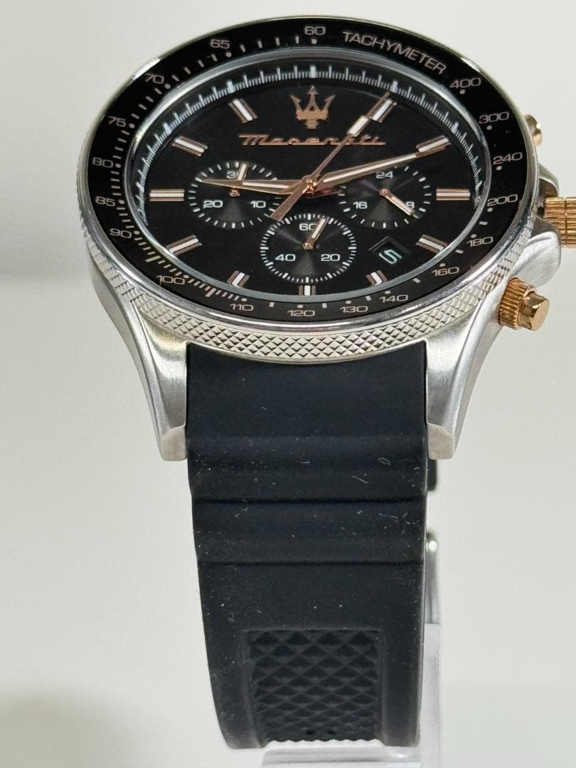 【美品】Maserati クロノグラフ 時計 ブラック ラバーベルト