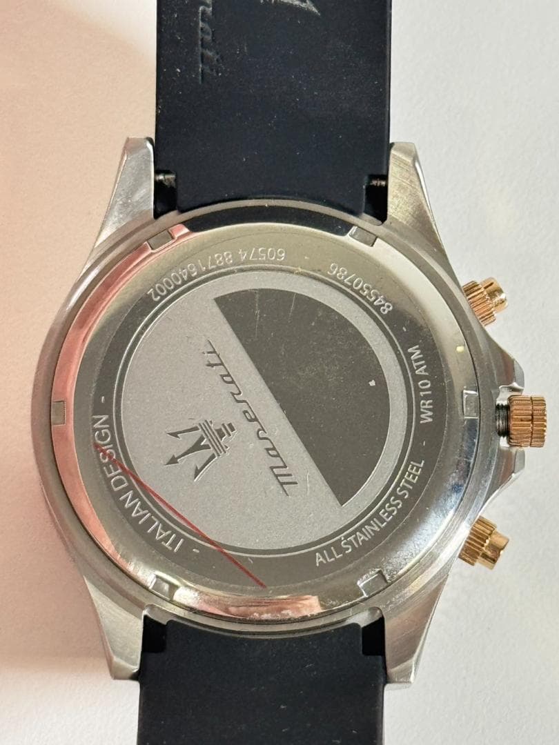 【美品】Maserati クロノグラフ 時計 ブラック ラバーベルト