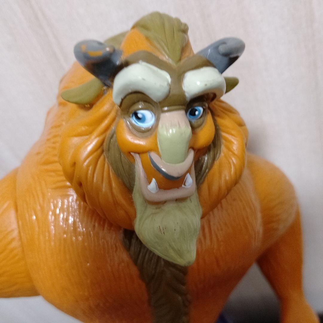 美女と野獣　野獣フィギュア 紫のマント 約30cm　クラシックドール　ビースト