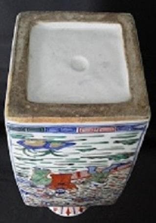 ＊中国古美術/五彩纏枝賢人龍紋隻耳四方大瓶（款：大明萬歴年製）