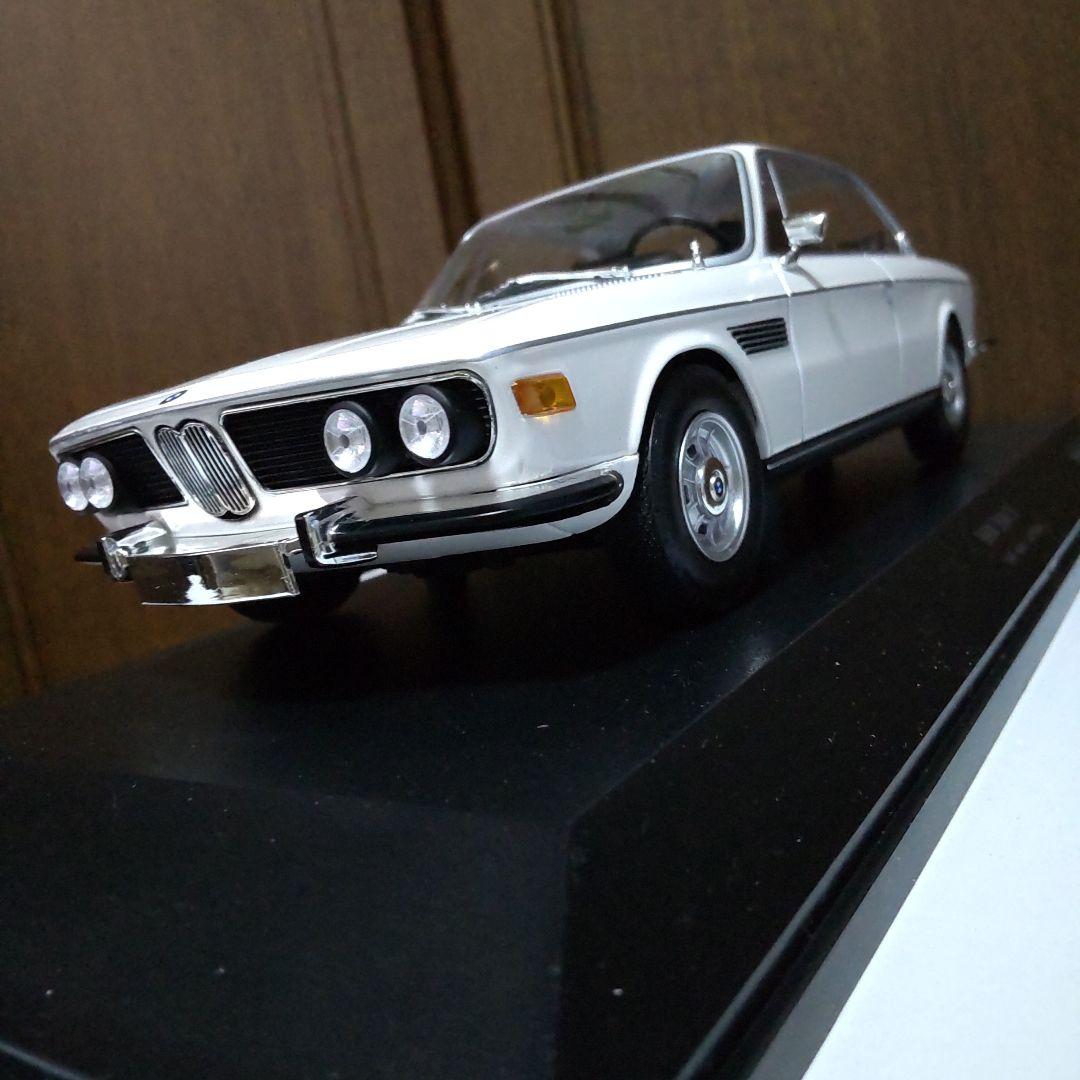 BMW 2800 CS 1968 ホワイト 1/18 ミニチャンプス
