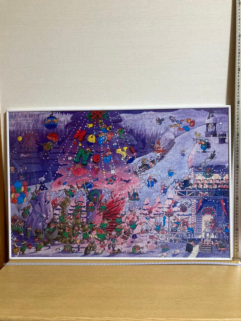 千P⑦お祭りサンタクロース　ジグソーパズル　白縁アルミ額49×72㎝パネル完成品
