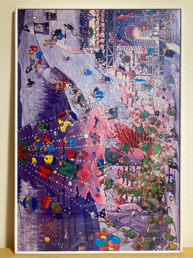 千P⑦お祭りサンタクロース　ジグソーパズル　白縁アルミ額49×72㎝パネル完成品