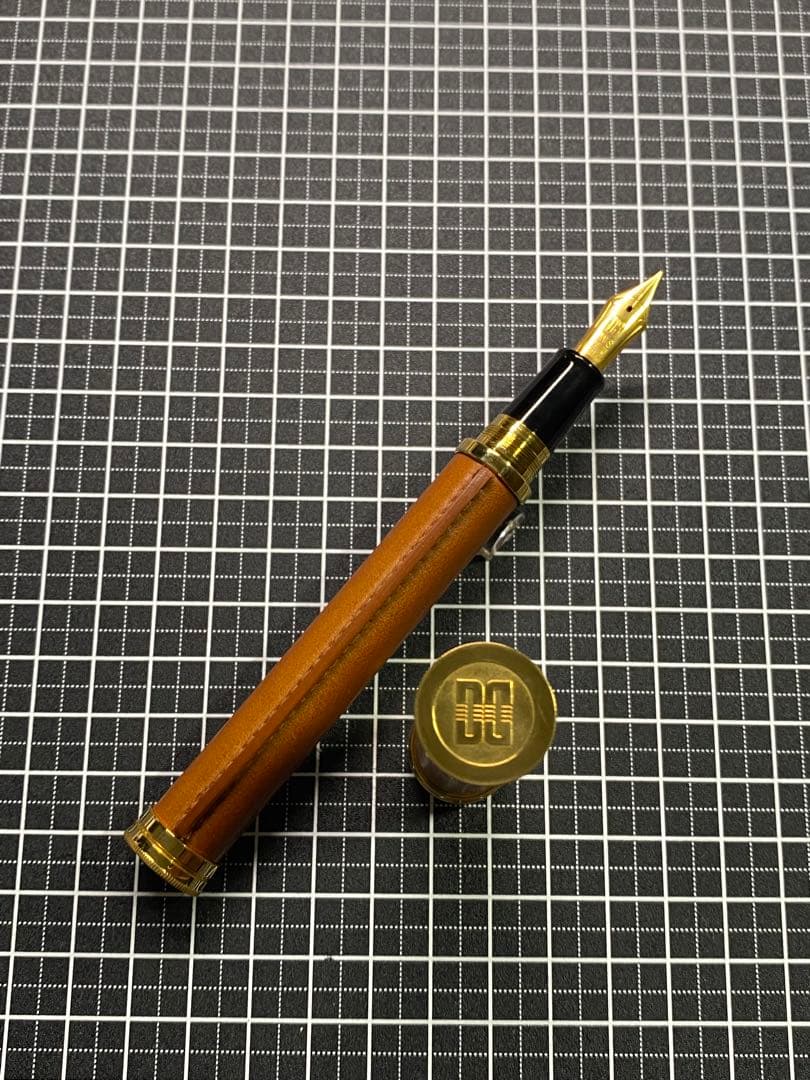 DAKS 110th Anniversary 万年筆　Camel 字幅M