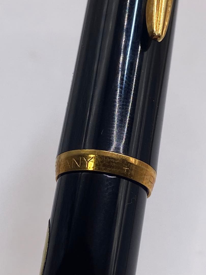 ⭐︎ Pelikan 万年筆 EF 金　専用ケース付き　ペリカン　文具　高級