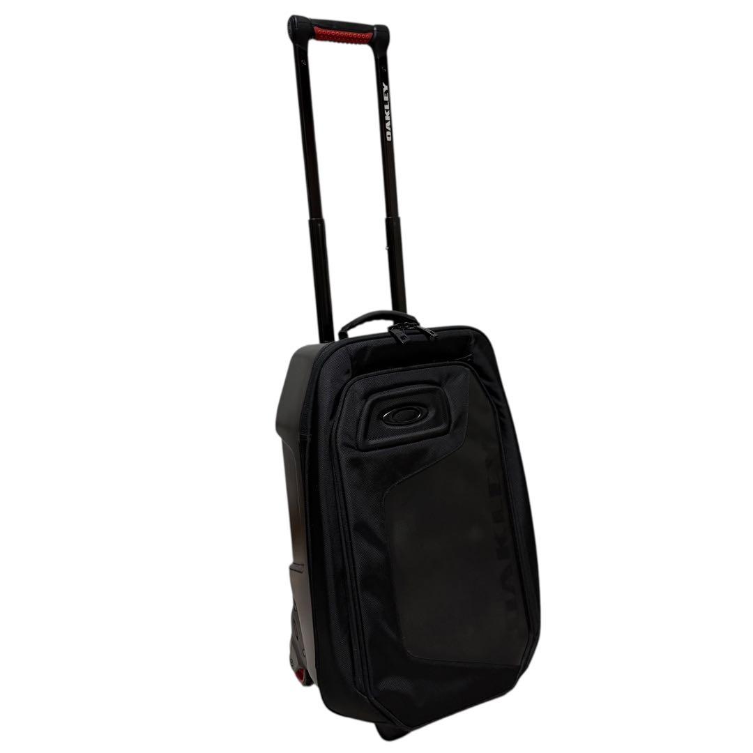 【希少】OAKLEYオークリー スーツケース　ブラック　キャリーバッグ42ℓ