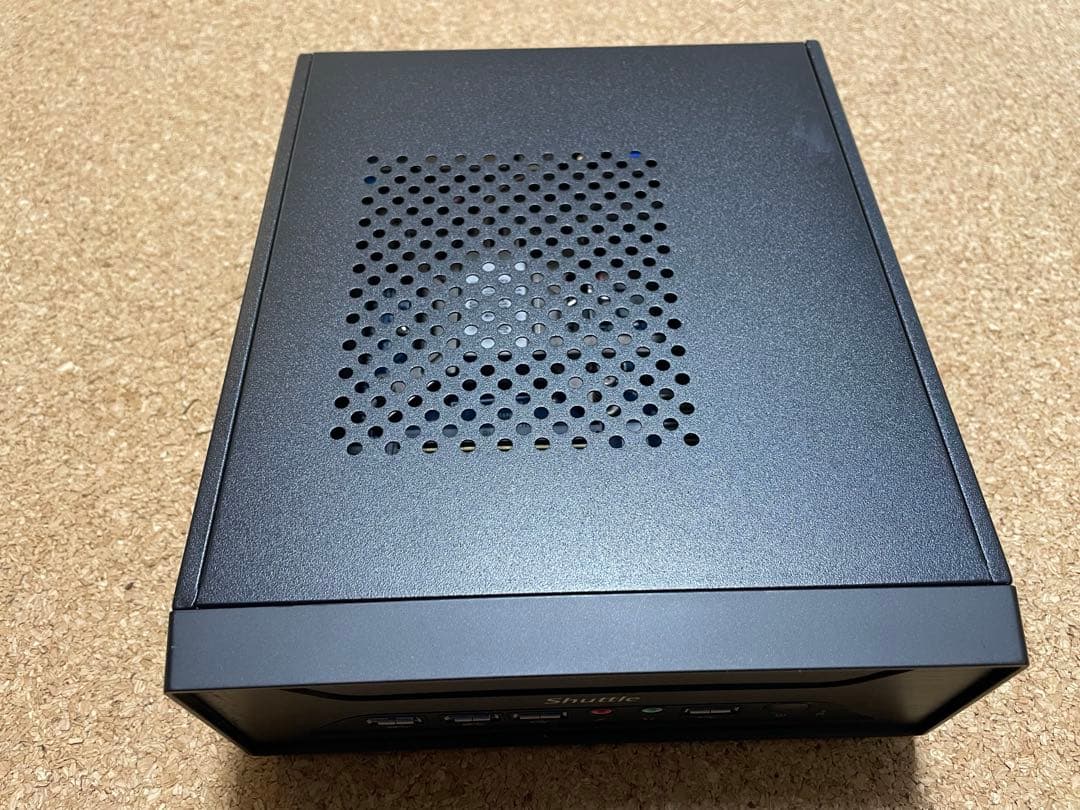 【処分価格】Shuttle 小型ベアボーンPC 型式：XH110G