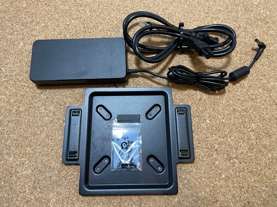 【処分価格】Shuttle 小型ベアボーンPC 型式：XH110G