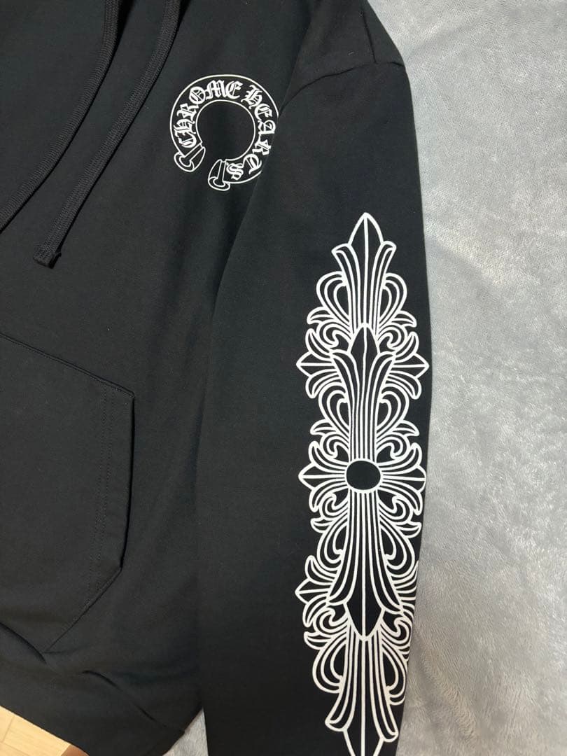クロムハーツ　プルオーバーパーカー　黒