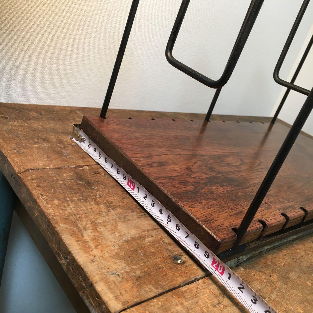 ヴィンテージ！インダストリアルな本棚