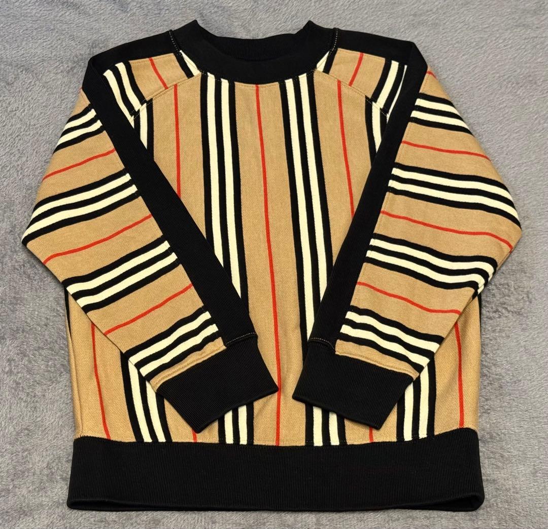 【美品】Burberry childrens スウェット 116/6y