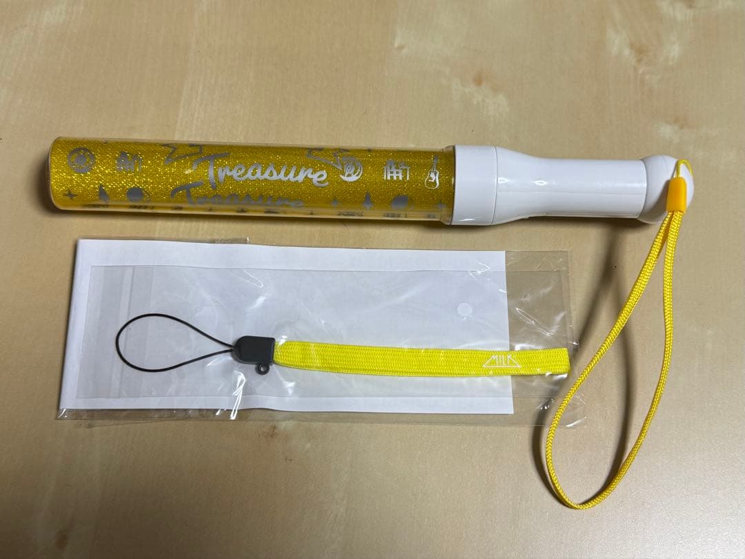 M!LK 吉田仁人 ペンライト （ストラップのみ未開封）