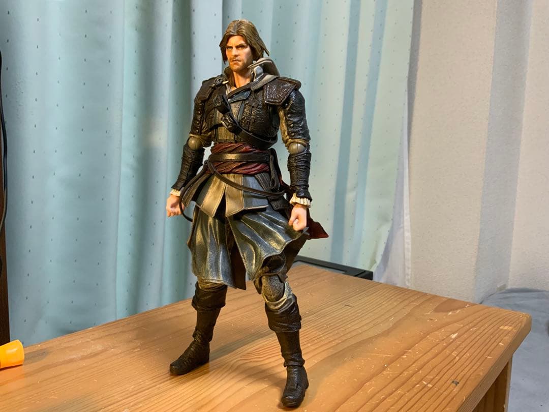 アサシンクリード4 プレイアーツ改 エドワード・ケンウェイ