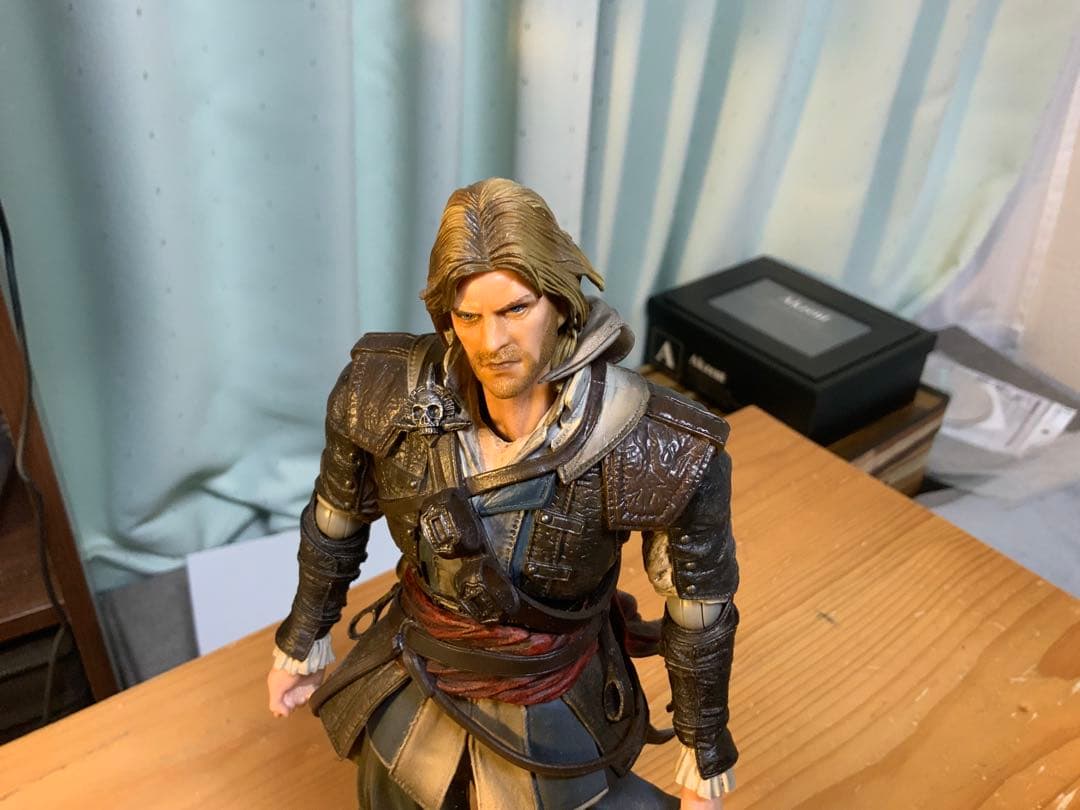 アサシンクリード4 プレイアーツ改 エドワード・ケンウェイ