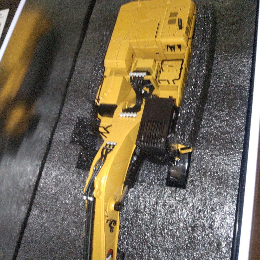 模型製作用品 CAT 395 NEXT GENERATION EXCAVATOR 85959