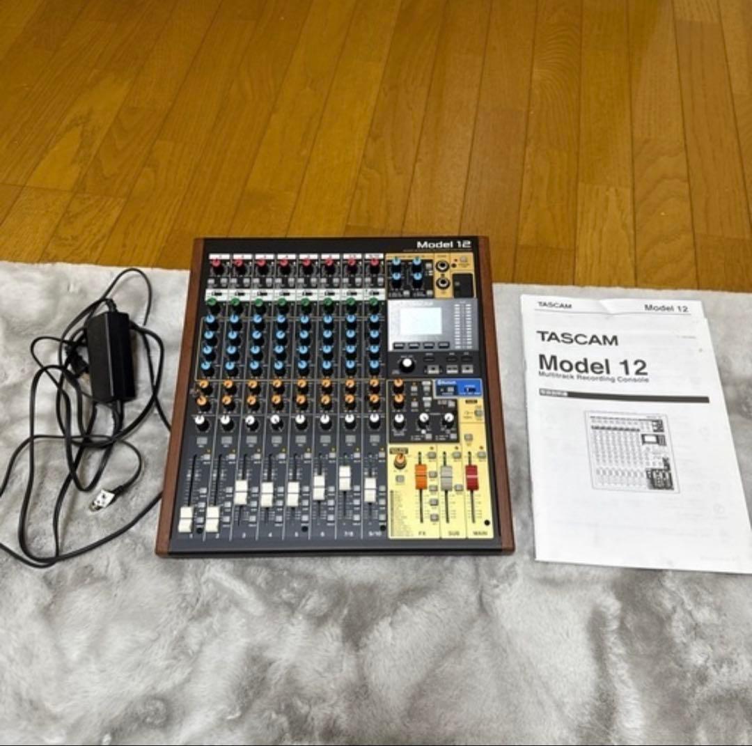 TASCAM Model 12 アナログミキサー