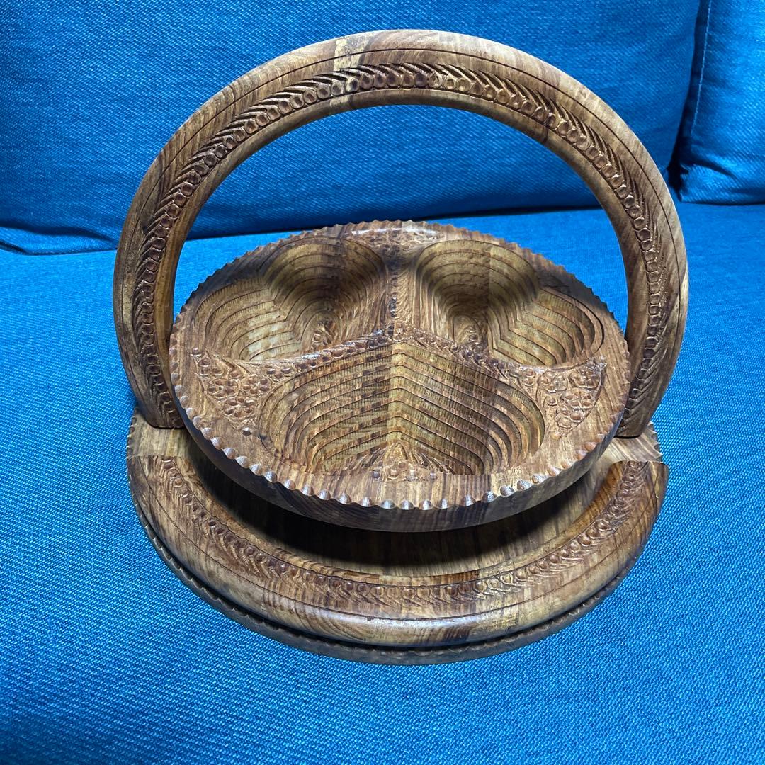 ヴィンテージ　木製彫刻バスケット　変形可能