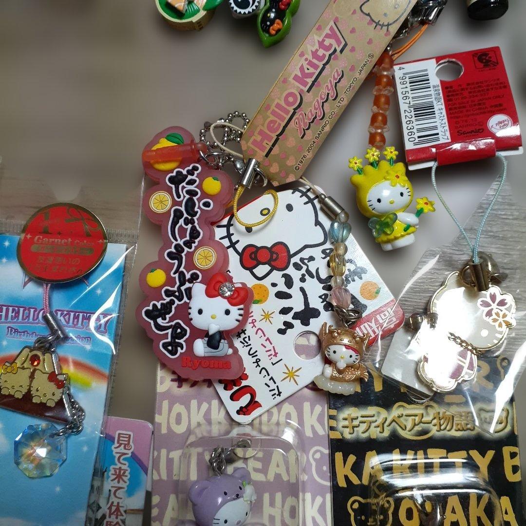 ご当地キティ 根付け　ファスナーマスコット他　60個　まとめ売り