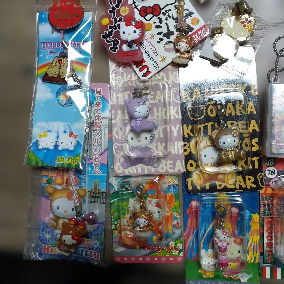ご当地キティ 根付け　ファスナーマスコット他　60個　まとめ売り