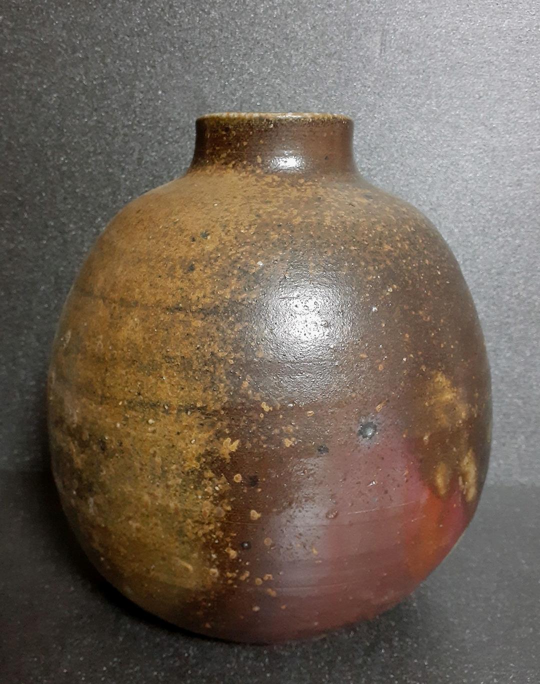 日本工芸会正会員　備前焼　【佐藤圭秀】作　備前　壺　花入れ　共箱　共布