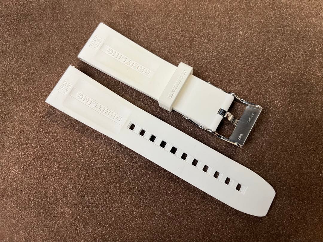 【kenya】ブライトリング ラバーベルト ホワイト 176SS