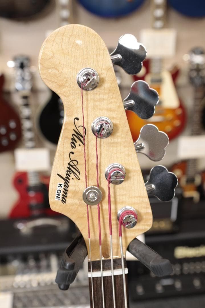【9530】 左利き用 K-ON! 秋山澪 モデル エレキベース けいおん