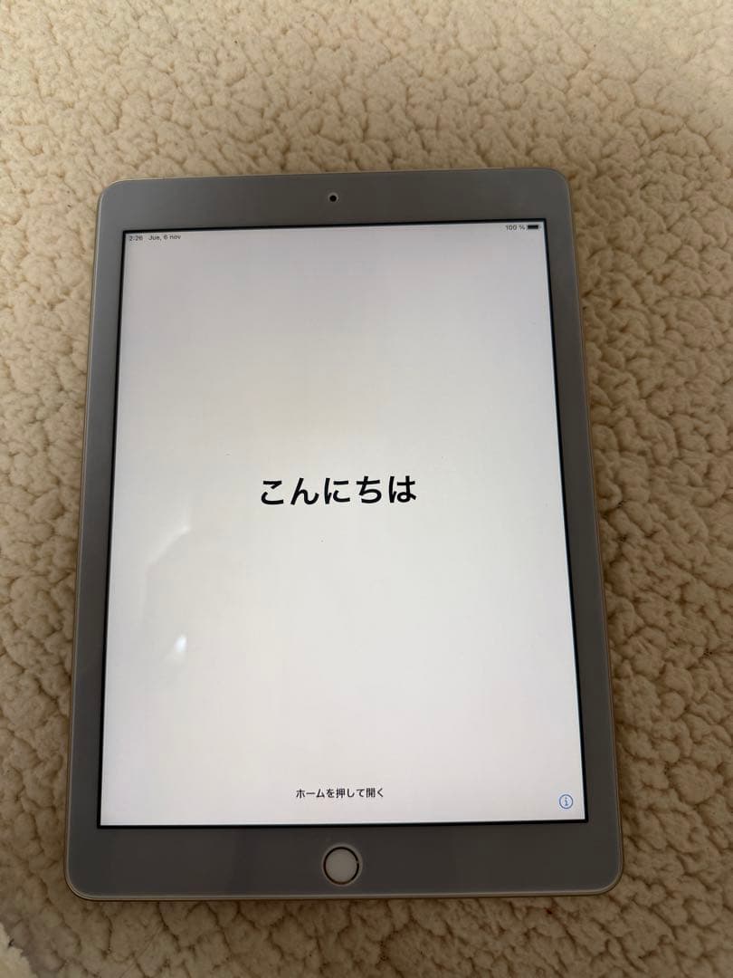 iPad Apple第5世代３２G Wi-Fi+celular ソフトバンク