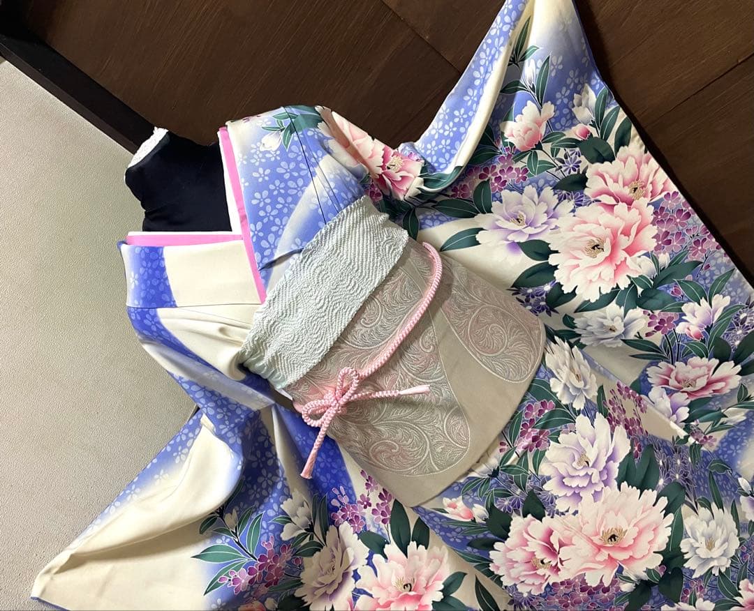 振袖 フルセット6点サイズM〜Ｌ枝花文　暈し染め　正絹