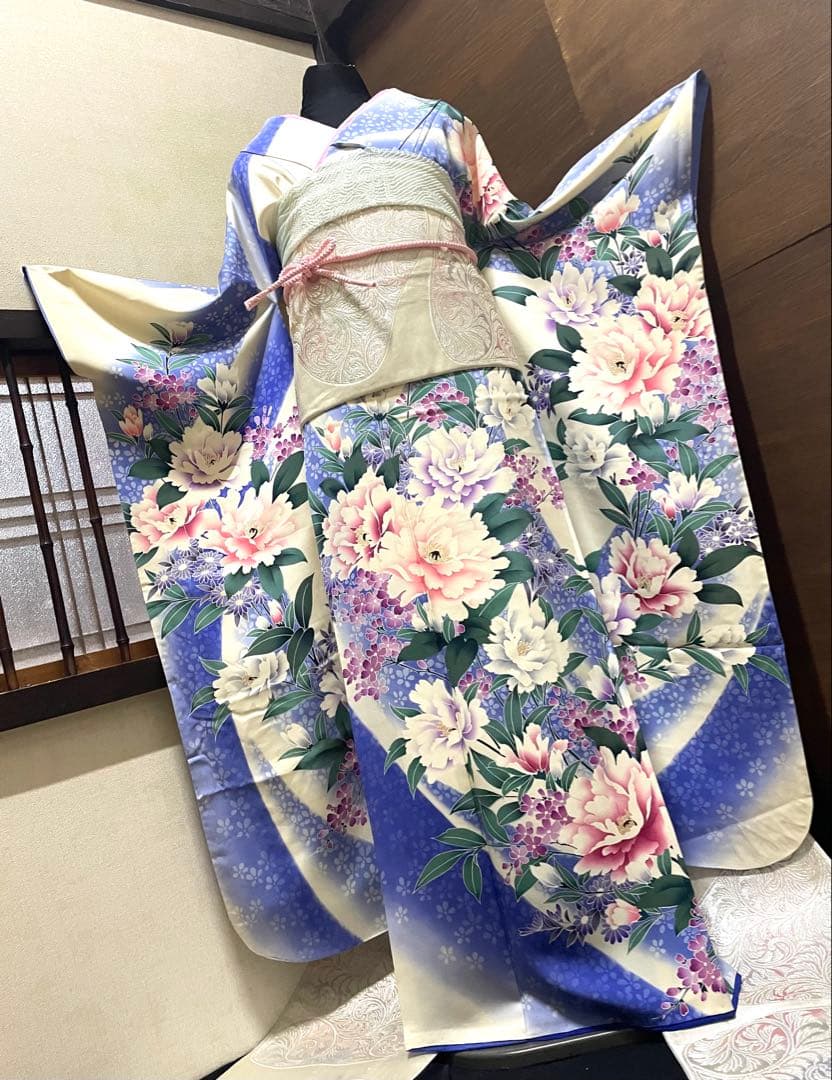 振袖 フルセット6点サイズM〜Ｌ枝花文　暈し染め　正絹