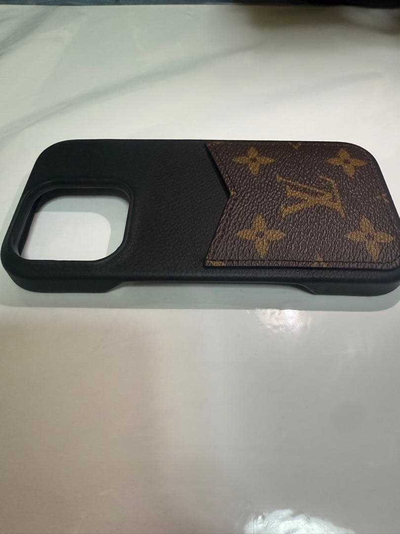 LOUIS VUITTON ルイヴィトン　iPhone 16pro ケース