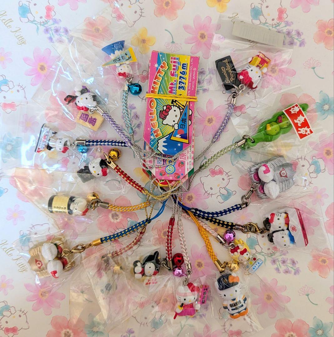 ハローキティ　ご当地キティ　ストラップ　105個おまとめ（ロリータ他）
