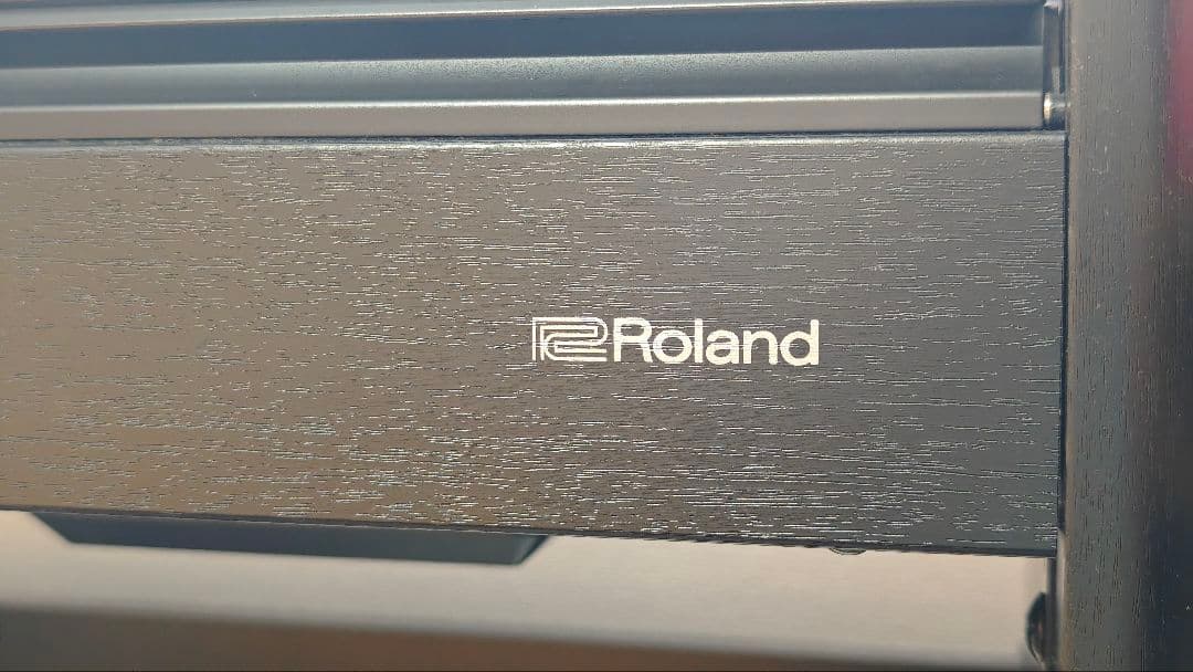 【美品】Roland F701-CB 2021年製 黒木目調 椅子付 電子ピアノ