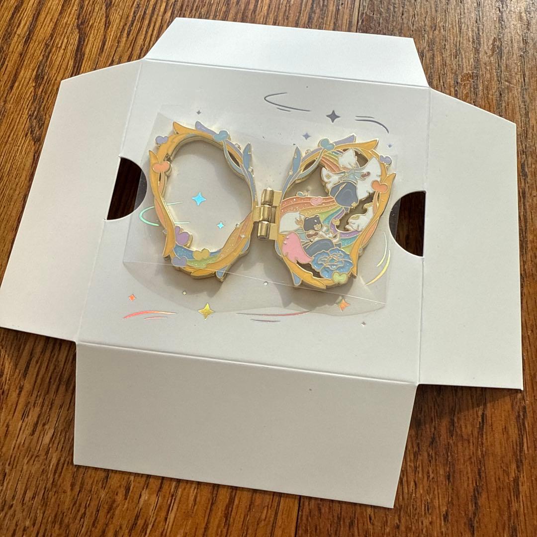 【ピンバッチのみ】 sky星を紡ぐ子どもたち　虹色の蝶々　ピンバッチ