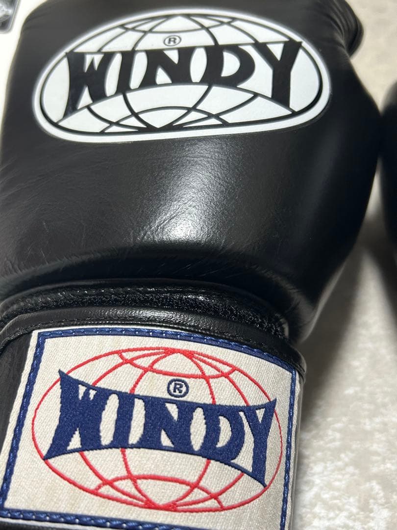 セット WINDY ボクシンググローブ 黒　8oz 美品　レガース　Sサイズ