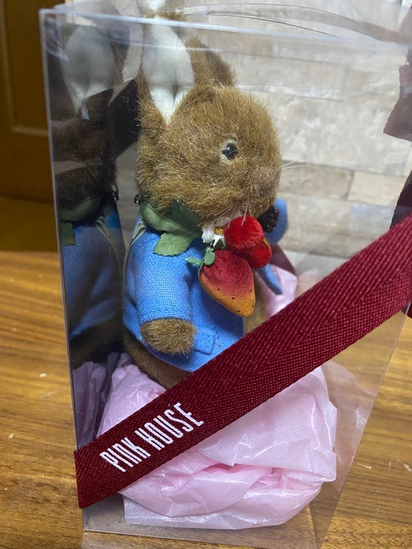 麗奈 ピーターラビットコラボ　ぬいぐるみコサージュ（ケース付き）