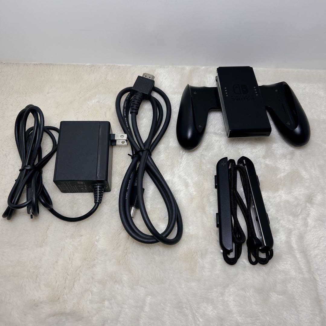 【極美品】ほぼ未使用 ソフト付き Nintendo Switch 本体