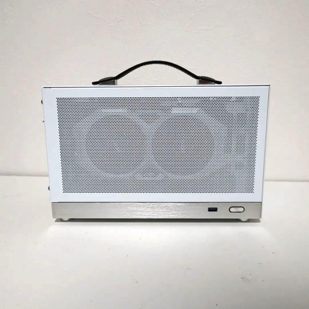 小型ゲーミングPC