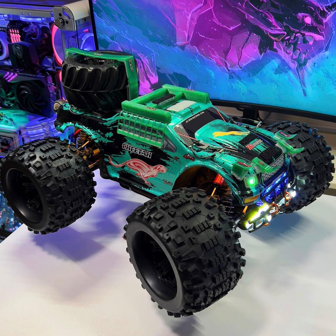 JLB Cheetah 11101 手工改装版 灯光モデルフィギュア&暴力大脚怪