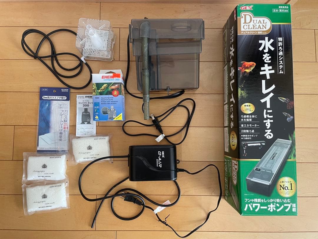 60cm水槽 水槽台 GEX濾過器・ポンプ・LEDライト付き