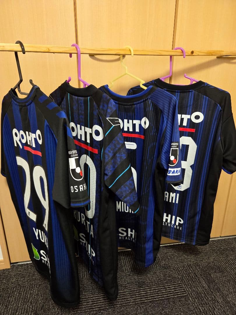 ガンバ大阪 サッカーユニフォーム 14枚