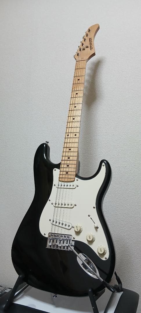 FERNANDES LE-1Z ブラス製トレモロブロック搭載