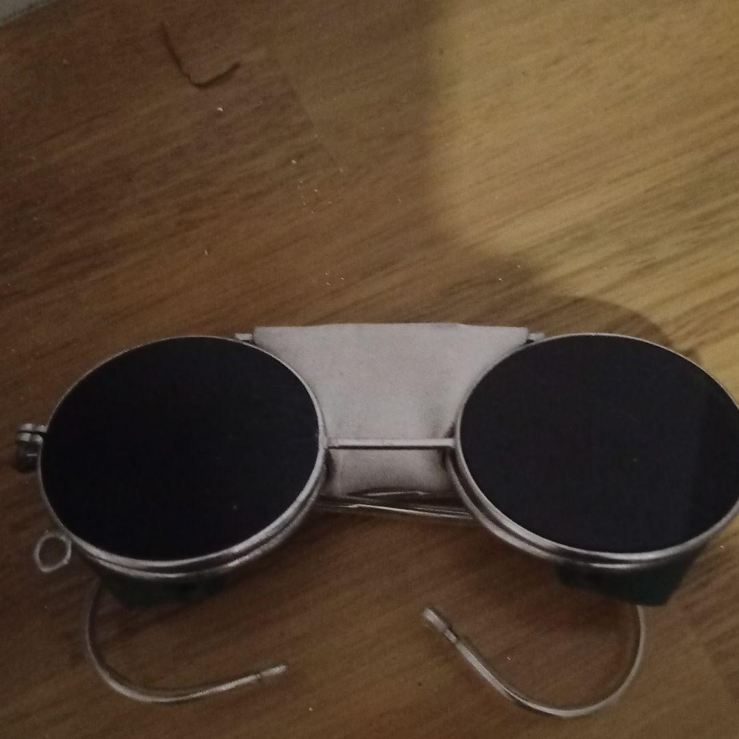 機関車　国鉄　鉄道　サングラス