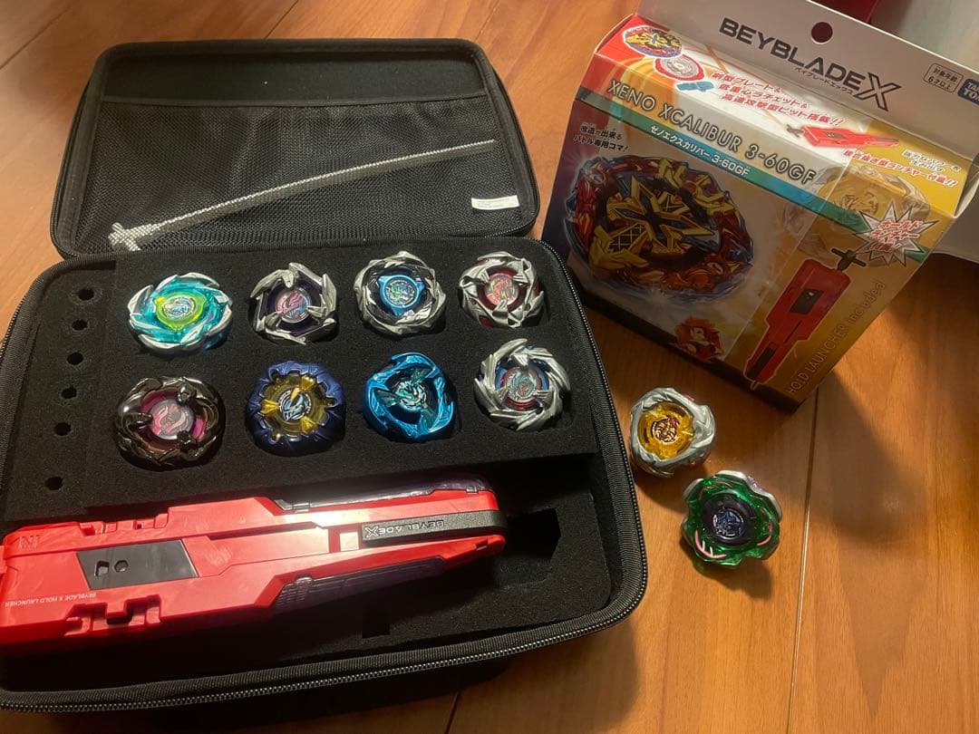太*牌様 ベイブレードX まとめ売り 引退品 ケース付き
